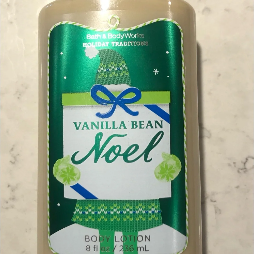 Bath & Body Works Vanilla Bean Noel Body Lotion — Green and Blue Label
